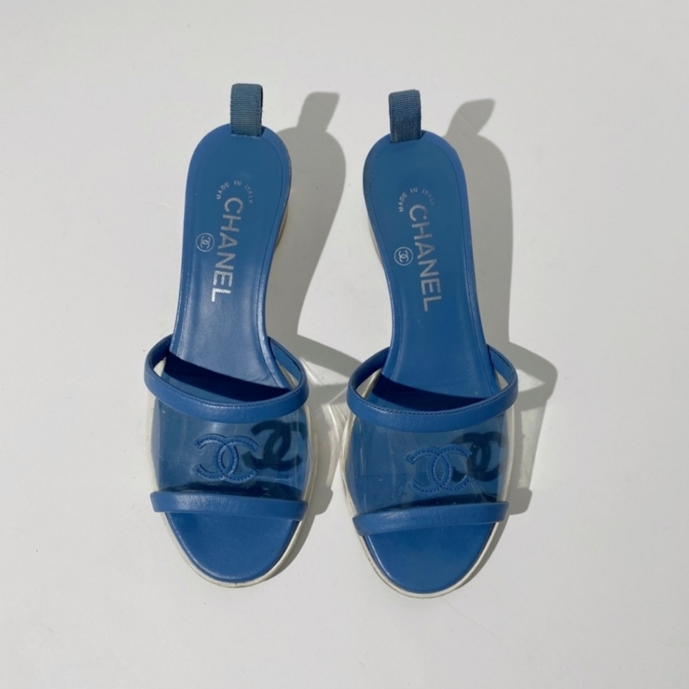 Chanel 19S Blue Transparent CC Logo Mules - Picture 2 of 8